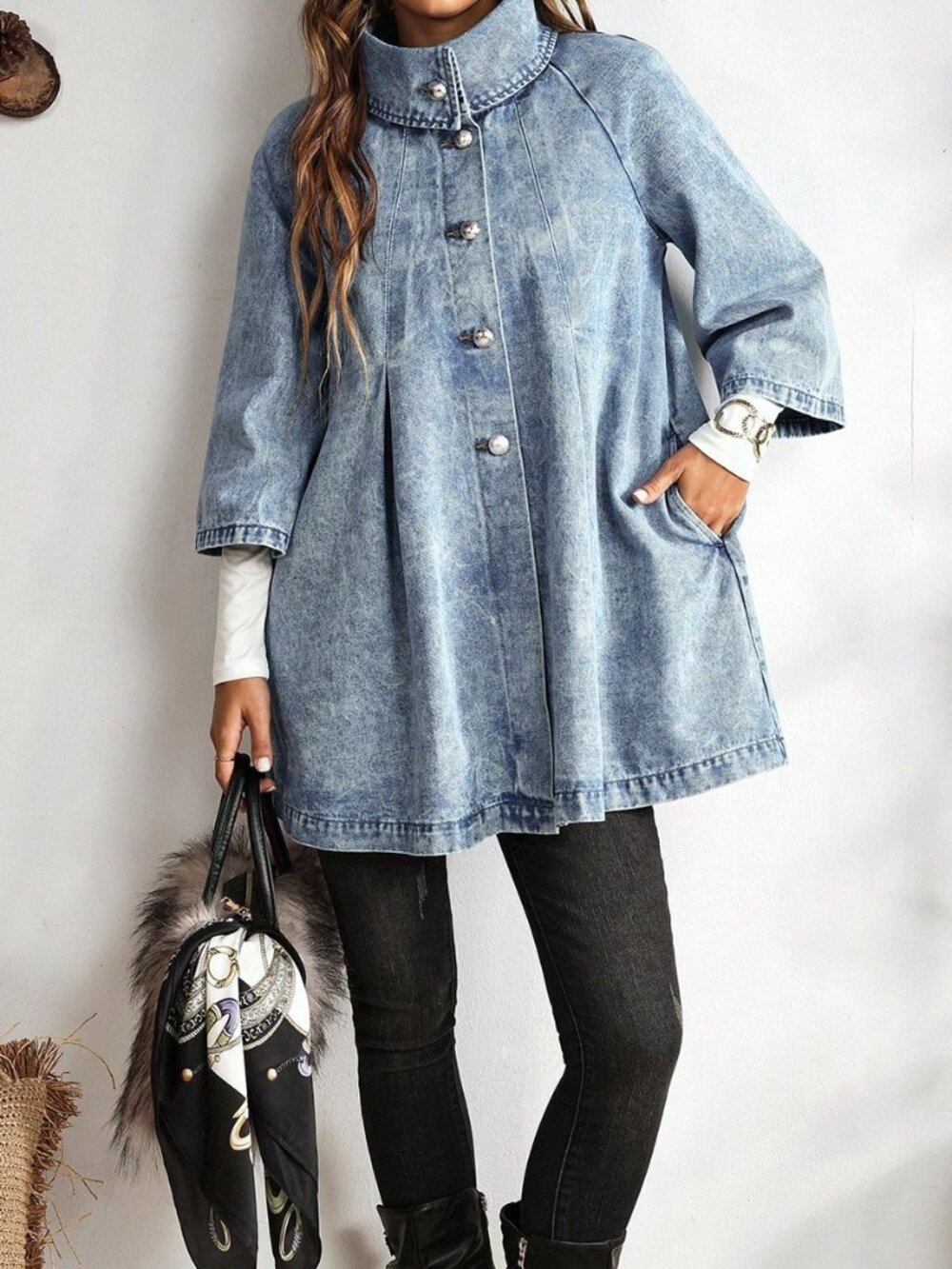 Blue Casual Women's Denim Jacket With Raglan Sleeves And Single-Breasted Closure - Picture 6 of 7